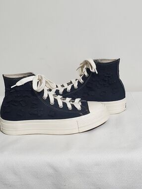 Converse Chuck Taylor All Star Lift Platform 3D Embroidered Flower Womens 10.5